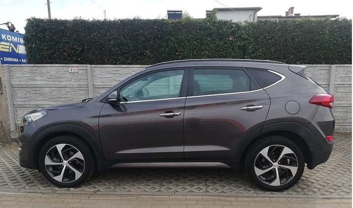 Hyundai Tucson cena 75000 przebieg: 175000, rok produkcji 2015 z Nowy Dwór Gdański małe 352